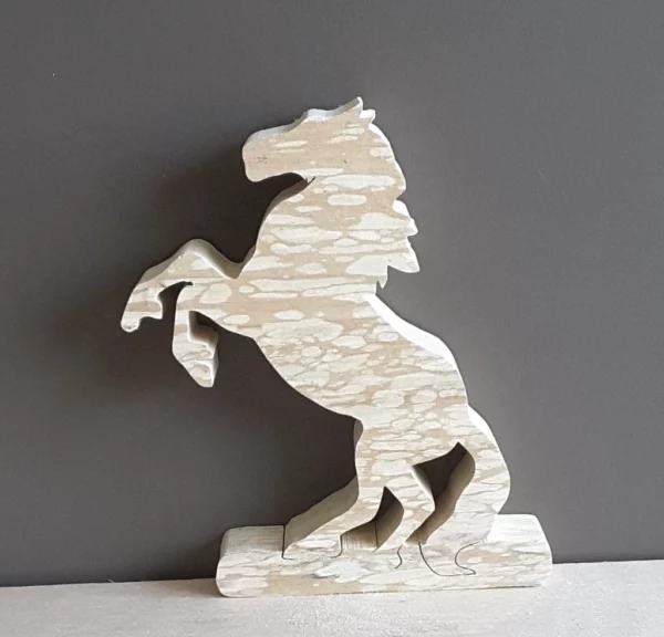 figurine cheval qui se cabre au laser ou en bois