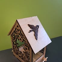 Mangeoires pour oiseaux