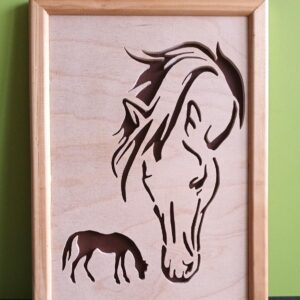 tableau en bois chevaux chantourné